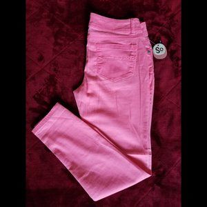 SO Juniors Skinny Jeans. Size 5